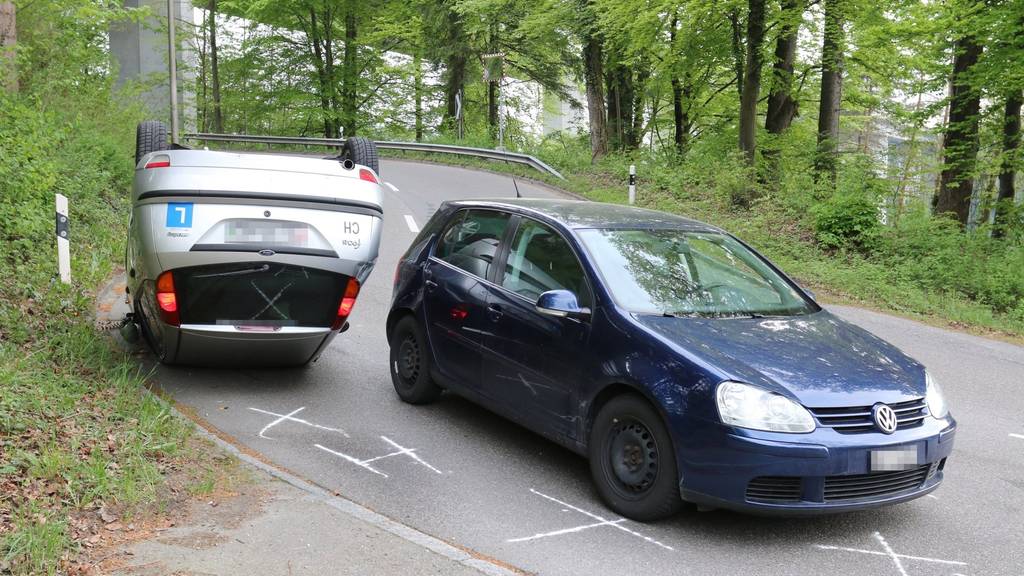 Beim Unfall entstand hoher Sachschaden.