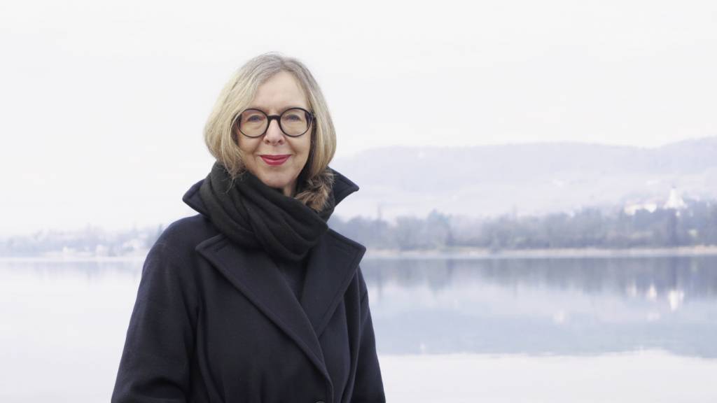Die Autorin und Künstlerin Sonja Sophie Kreis erzählt in ihrem Roman «Das grosse Eis» von Fremdheit und Nähe in einer Familie. Der gefrorene Bodensee und das grönländische Eis erzeugen die Stimmung.
