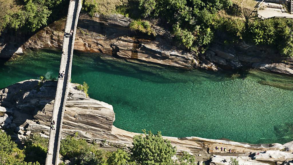 In der Nähe der Ponte dei Salti bei Lavertezzo ist am Montag ein 33-jähriger Mann beinahe ertrunken. Er schwebt in Lebensgefahr. Archivbild