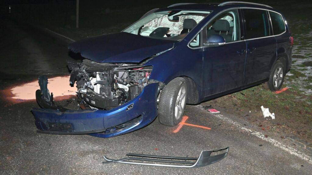 Zwei Verletzte bei Autokollision in Nassen SG