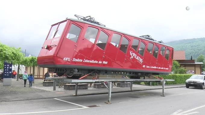 Die Pilatus-Bahnen versteigern einen 85-jährigen Triebwagen