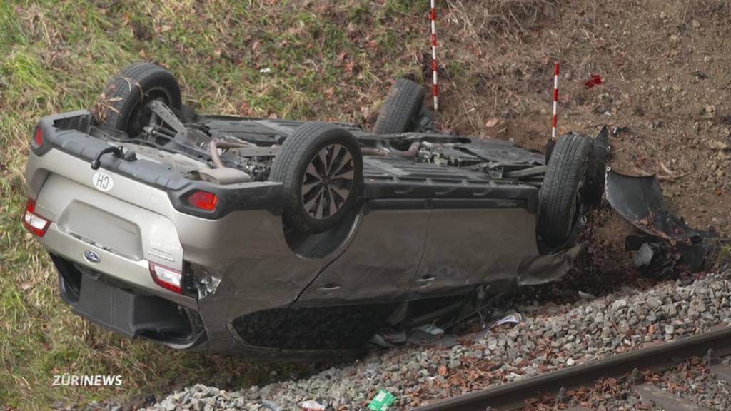 Spektakulärer Unfall in Thalheim