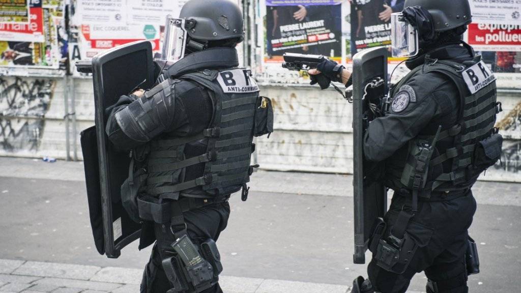 Spezialkräfte der französischen Polizei bei einem Einsatz. (Symbolbild)