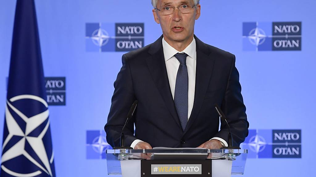 Der Generalsekretär der NATO Jens Stoltenberg spricht während einer Pressekonferenz im NATO-Hauptquartier in Brüssel. Foto: John Thys/Pool AFP/AP/dpa