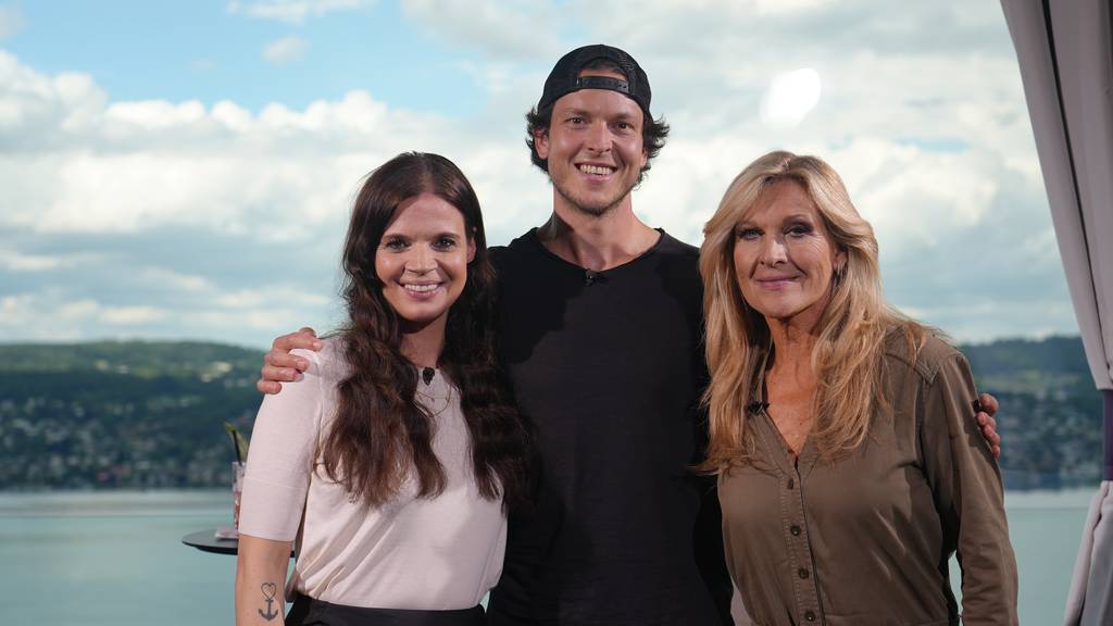 Kevin Lötscher und Nadine Gerber, ehemaliger Eishockeyspieler und seine Biografin