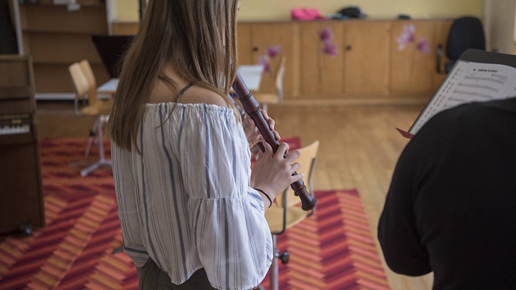 Der Kanton Schwyz schafft für die Musikschulen ein eigenes Gesetz. (Symbolbild)