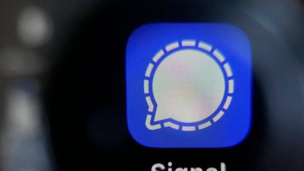 Signal könnte in Europa vom Markt verschwinden, wenn sich die Befürworter einer Chatkontrolle in der EU durchsetzen. (Archivbild)