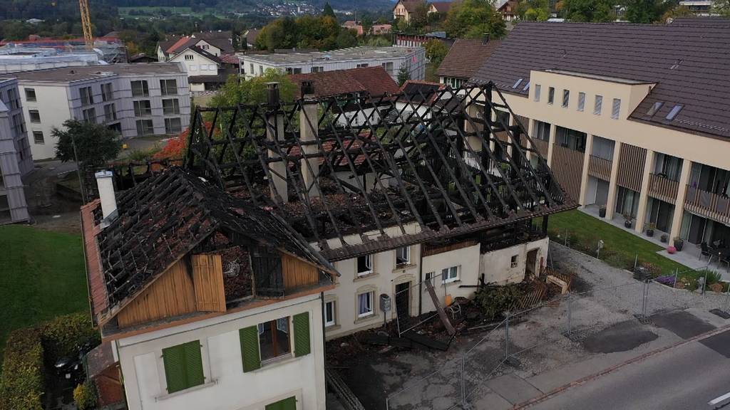 Grossbrand Stetten: Bewohner verlieren Hab und Gut