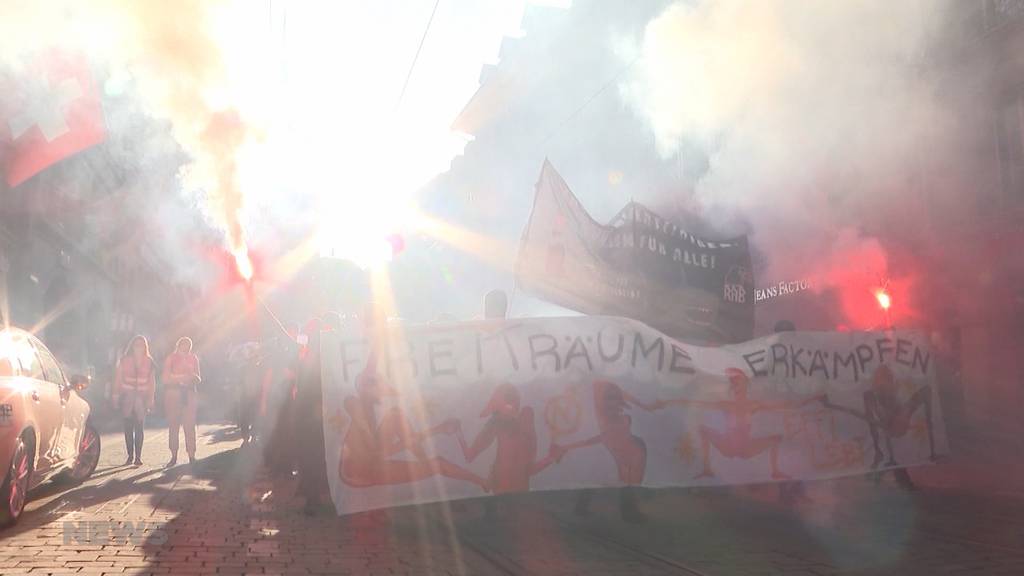 Solidarität mit Effy29-Besetzern: Etwa 300 Personen demonstrieren am Donnerstag in Bern