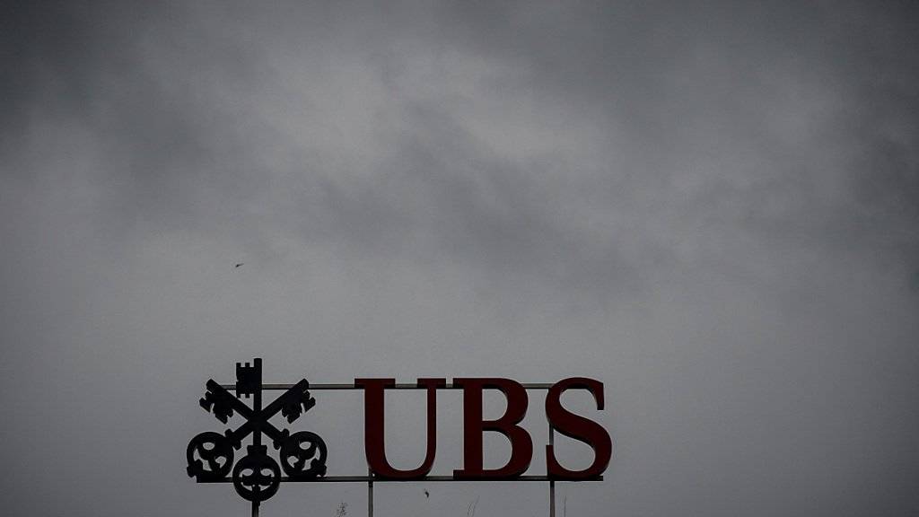 Erneut ziehen dunkle Wolken auf über der UBS: In Athen fand am Dienstag in einem Büro der Grossbank eine Razzia der griechischen Staatsanwaltschaft statt (Archiv).
