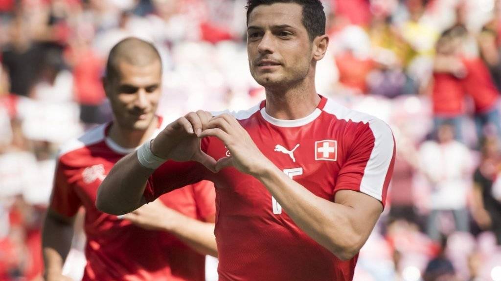 Freude über sein Tor: Blerim Dzemaili brachte die Schweiz 1:0 in Führung