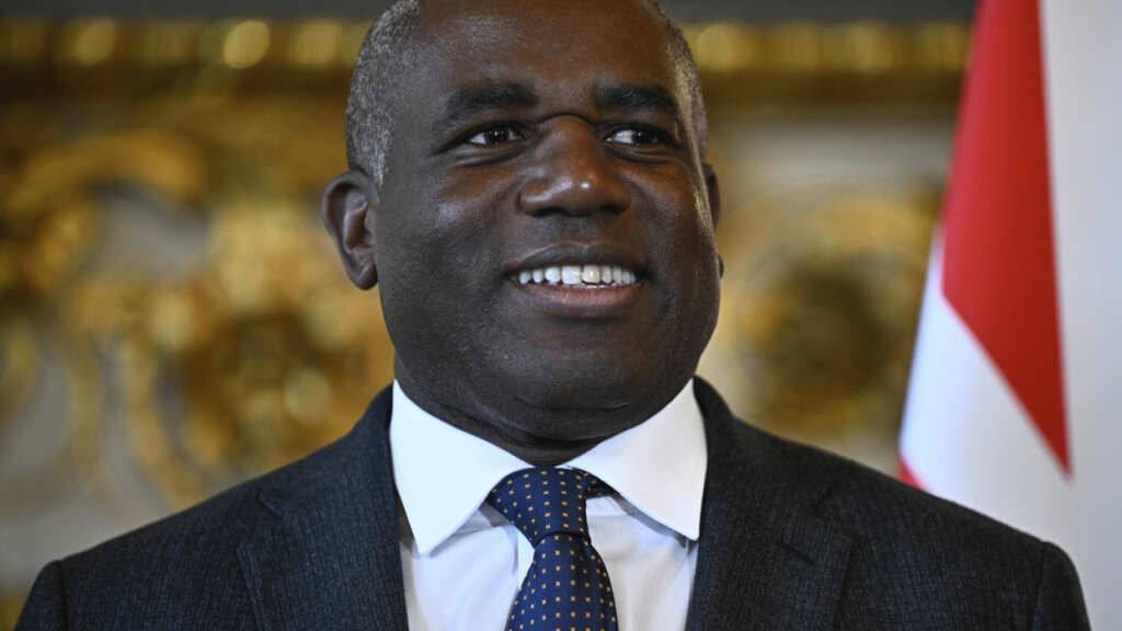ARCHIV - Der britische Außenminister David Lammy. Foto: Julien de Rosa/POOL AFP/dpa/Archivbild