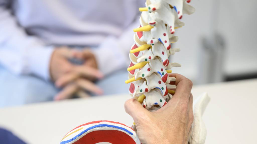 Im Prozess gegen einen ehemaligen Chirurgen im Berner Amthaus wurde am Dienstag mit den Plädoyers fortgefahren. (Symolbild)