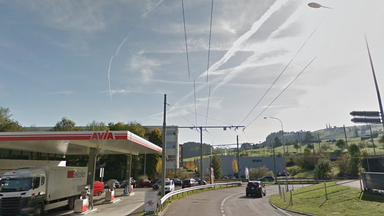 Dieser Avia-Tankstellenshop im Westen der Stadt St.Gallen wurde überfallen. (Symbolbild)