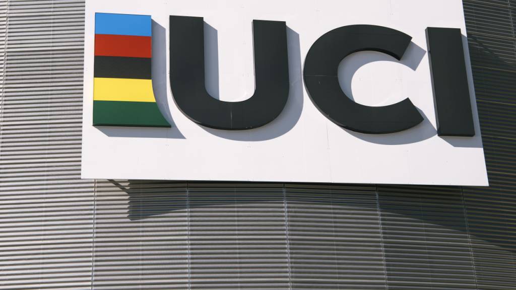 Die UCI verschiebt die erwartete Verpflichtung zu GPS-Sendern, beschliesst aber die Einführung von Gentests