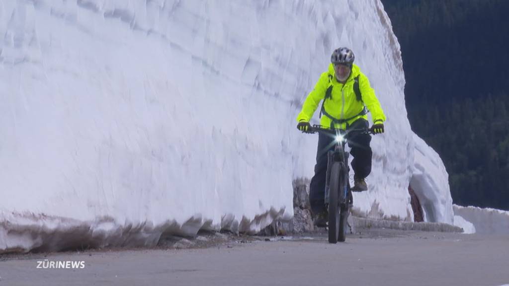 Gutes Zeichen für Schweizer Gletscher: Viel Schnee auf dem Klausenpass