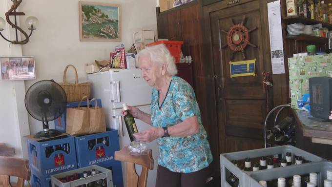Mit fast 90 Jahren: Wirtin Linda Häni führt das «Seestübli» in Biel seit 30 Jahren