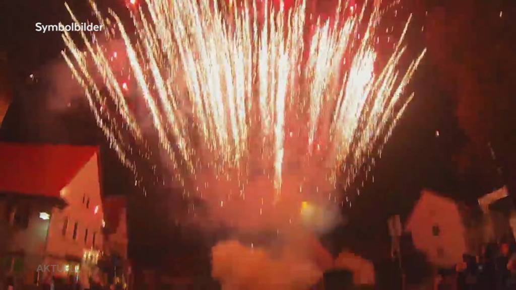 Böller: Experte warnt vor falschem Umgang mit Feuerwerk