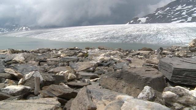 Gletschersee bedroht Lenk