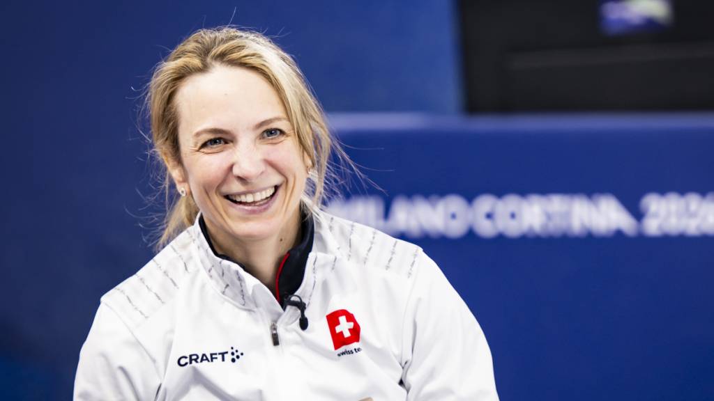 Silvana Tirinzoni freut sich in Cortina nach dem Halbfinalsieg über die USA und dem feststehenden Gewinn der seit langem angestrebten Olympia-Medaille