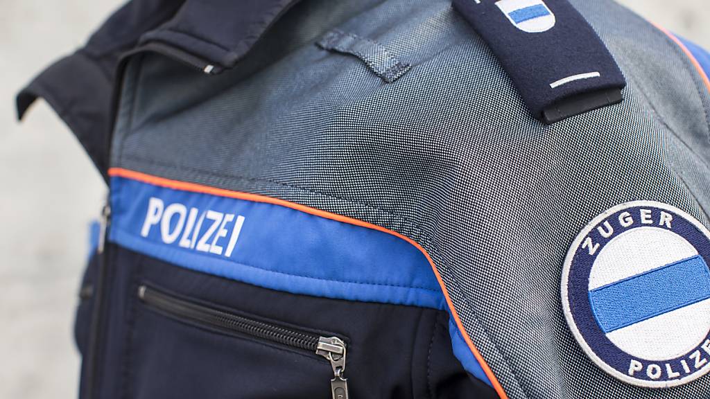 Die Zuger Polizei rückte am Sonntag zu mehreren Unfällen aus. (Symbolbild)