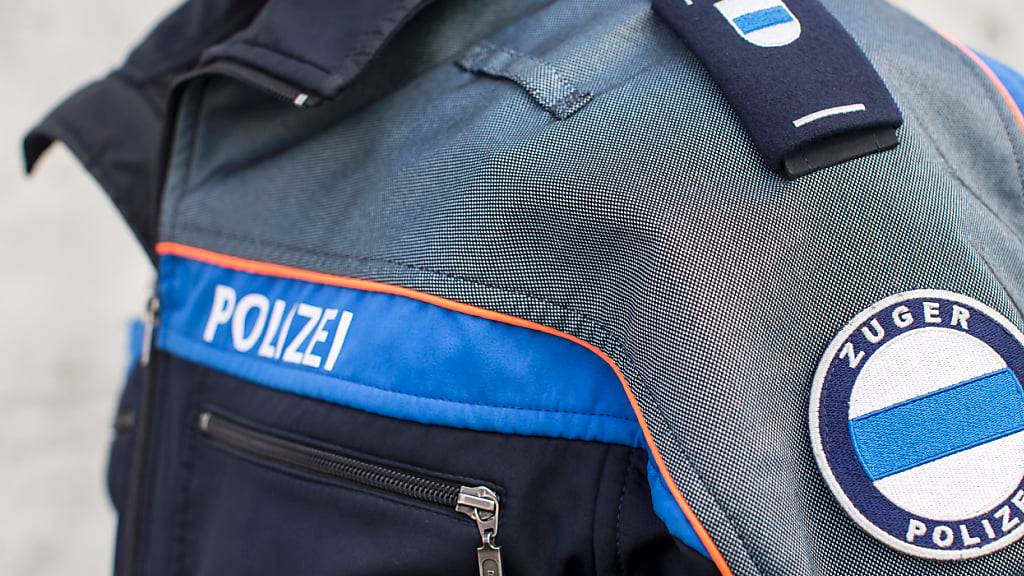 Die Zuger Polizei rückte am Sonntag zu mehreren Unfällen aus. (Symbolbild)