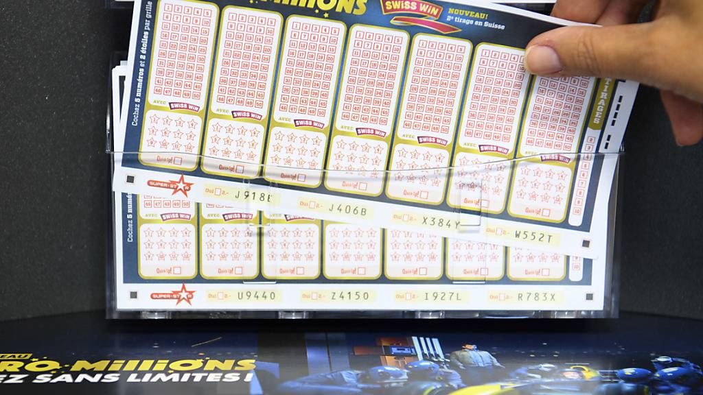 Ein Gewinner aus Portugal strich bei der Lotterie Euromillions am Freitagabend umgerechnet über 100 Millionen Franken ein. (Symbolbild)