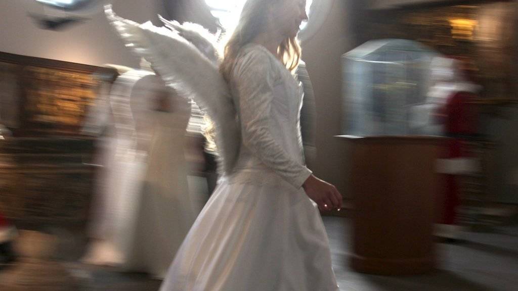 Der Glaube an Gott, aber auch an Engel und andere spirituelle Wesen sind in der Schweiz weit verbreitet, insbesondere bei den Frauen. (Symbolbild)
