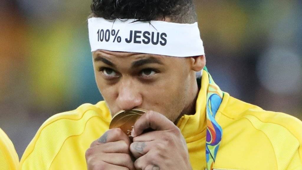 Happy End für Brasiliens Fussballer und die Sportnation im Allgemeinen: Neymar küsst seine olympische Goldmedaille
