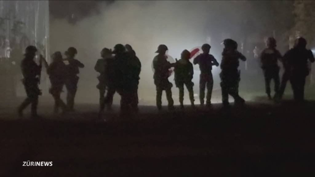 Erneute Ausschreitungen: Polizei verhindert Besetzung des Kasernenareals