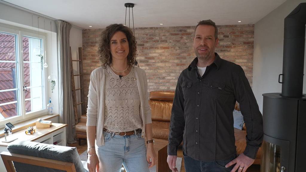 Jacqueline und Charly zeigen «ihres Dihei»