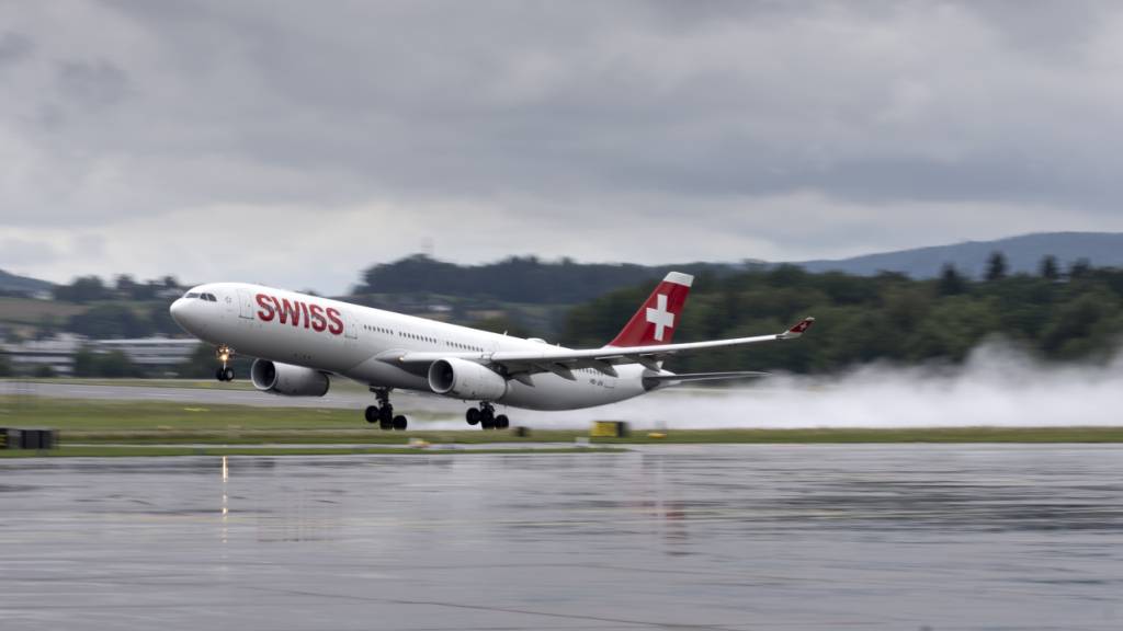 Die geplanten Südstarts am Flughafen Zürich stossen auf grossen Widerstand. Aber auch aus anderen Gründen wehren sich Verbände und Gemeinden. (Symbolbild)