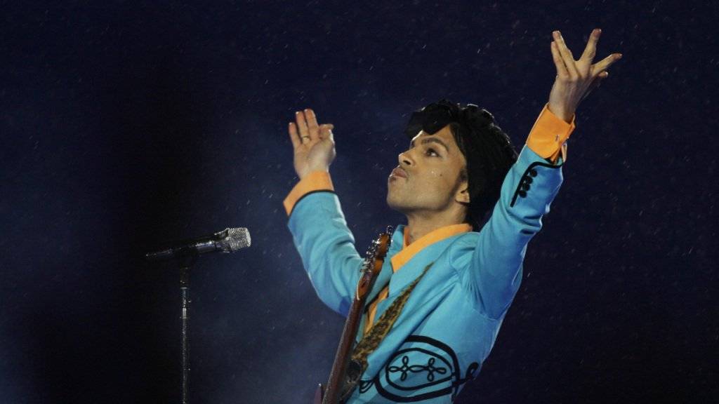 Prince bei einem Konzert 2007. Die Musiklegende war am 21. April im Alter von 57 Jahren gestorben.