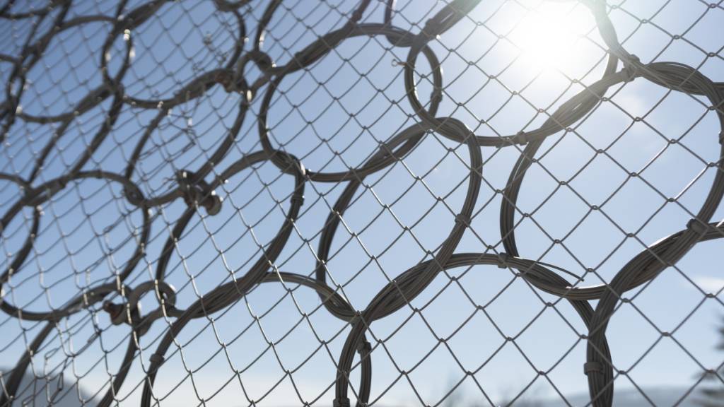 Der Wanderweg Bruust-Schwandi in Erstfeld UR musste wegen Steinschlaggefahr gesperrt werden. (Symbolbild)