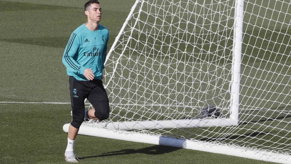 Rechtzeitig zurück auf dem Rasen: Der zuletzt angeschlagene Cristiano Ronaldo läuft sich im Abschlusstraining von Real Madrid warm