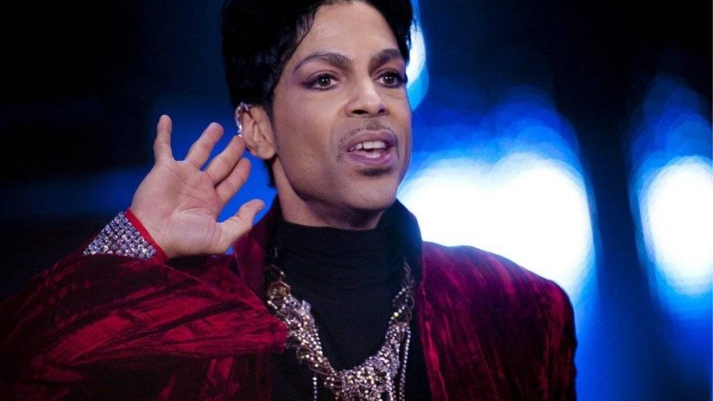 Prince war offenbar schon mindestens sechs Stunden tot, als man ihn im Lift fand. (Archivbild)