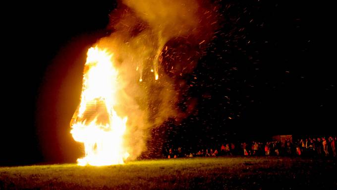 Weltrekordhalterin «Burnina» feierlich abgefackelt