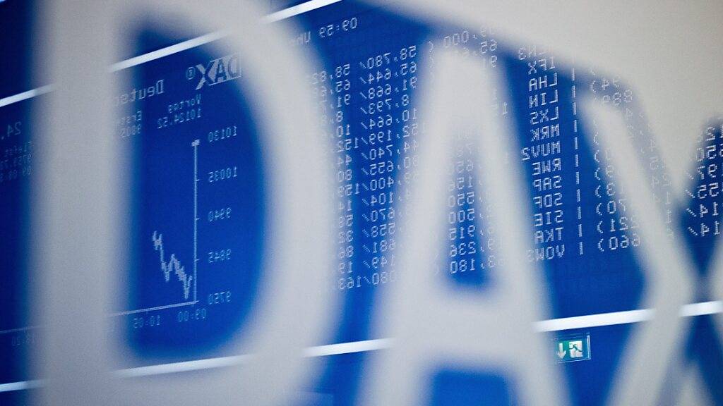 Schwierige Wirtschaftslage: Die Dax-Konzerne haben im dritten Quartal erstmals seit 2020 weniger Umsatz und Gewinn verbucht. (Archivbild)