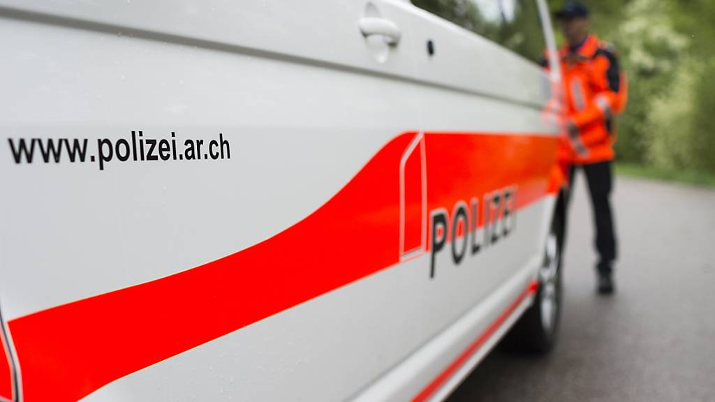 Im Innerortsbereich von Herisau hat die Kantonspolizei Appenzell Ausserrhoden einen Motorradfahrer mit 101 km/h gemessen. (Symbolbild)