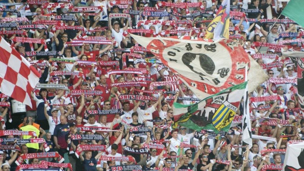 Leipzigs Fans durften nach dem Heimsieg gegen Karlsruhe den Bundesliga-Aufstieg bejubeln