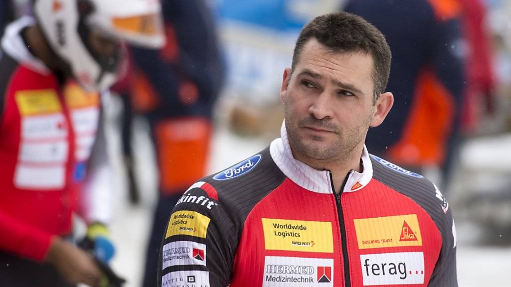 Der St. Galler FDP-Nationalrat Marcel Dobler träumt als Bobfahrer von einer Olympia-Teilnahme.