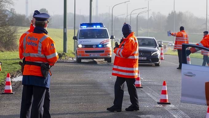 Corona-Auflagen: Belgien kontrolliert Zehntausende Einreisende