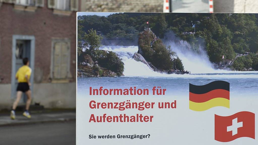 Lieber ganz bleiben als nur Grenzgänger sein: des Deutschen liebstes Auswanderungsland ist die Schweiz. (Themenbild)