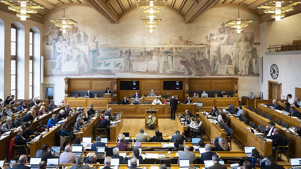 Berner Parlament will mehr Mitsprache in Krisenzeiten