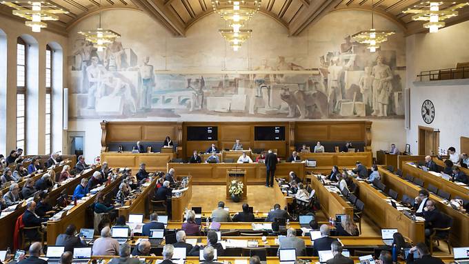 Berner Parlament will mehr Mitsprache in Krisenzeiten