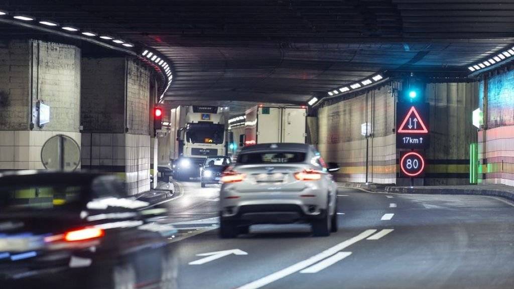 Bis Ende 2018 sollen die Verkehrsteilnehmer auch in längeren Tunnel über die DAB+-Technologie Radio empfangen können. (Symbolbild)