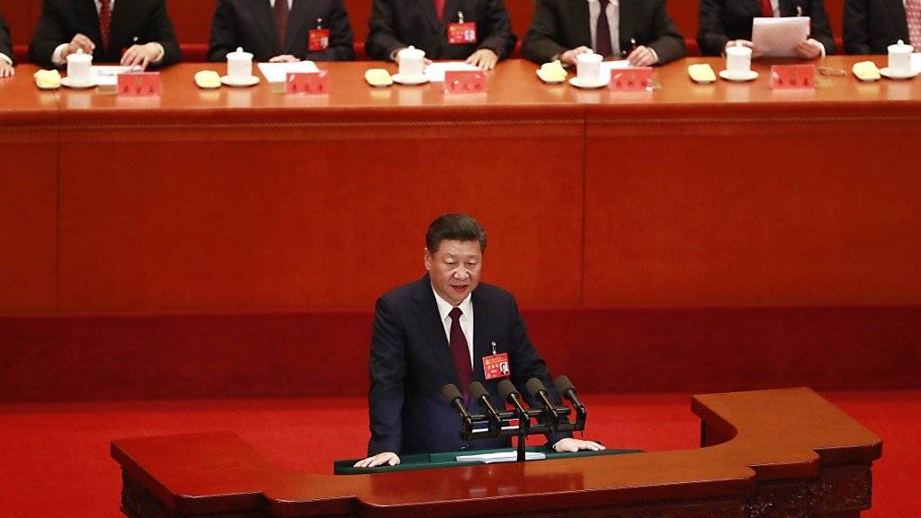 «Alle Genossen müssen höchst wachsam sein»: Chinas Präsident Xi Jinping bei seiner Eröffnungsrede am nur alle fünf Jahre stattfindenden Parteitag von Chinas Kommunisten.