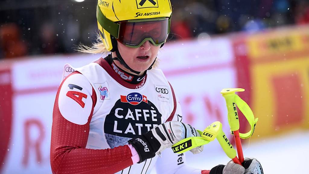 In den Trainings für die Abfahrt in St. Moritz hinterliess Nina Ortlieb einen starken Eindruck, am Freitag verletzte sie sich bei einem Sturz im Vorfeld des Super-G schwer