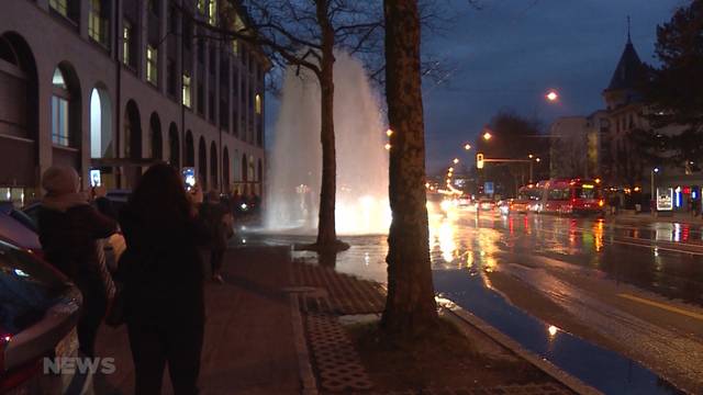 Spektakuläre Wasserfontäne in der Lorraine