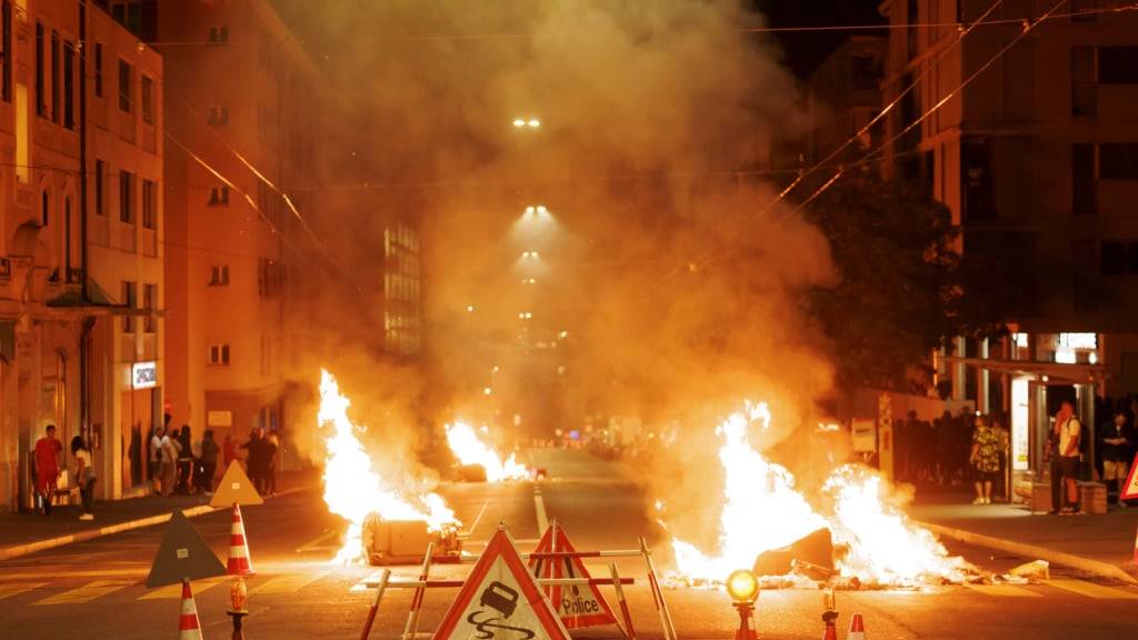 Am zweiten Abend in Folge kam es im Lausanner Stadtteil Prélaz zu Krawallen.